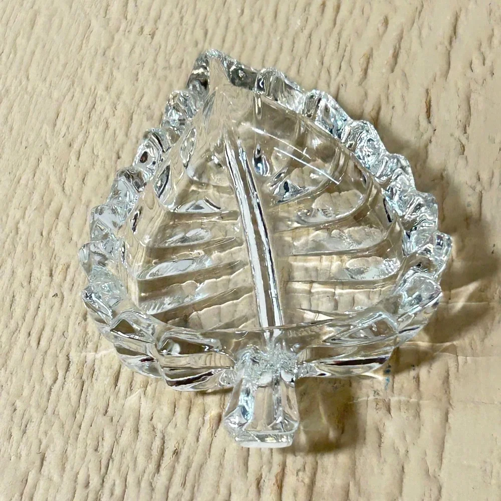 Vintage Clear Italian Glass Leaf Trinket‎ Dish Ash Tray